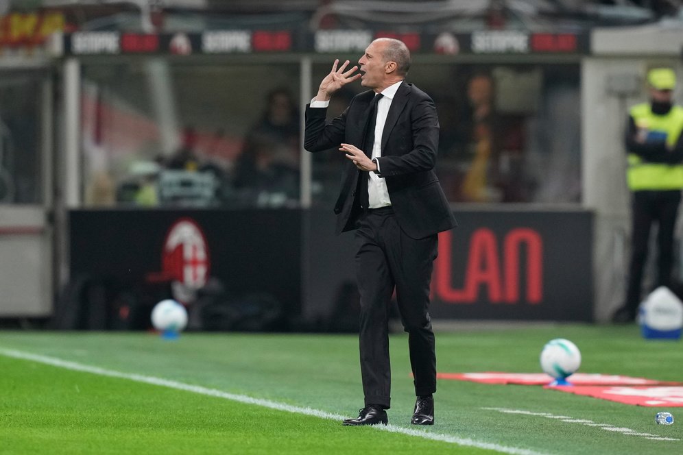 AC Milan Ulangi Kesalahan, Massimiliano Allegri Masih Cari Solusi