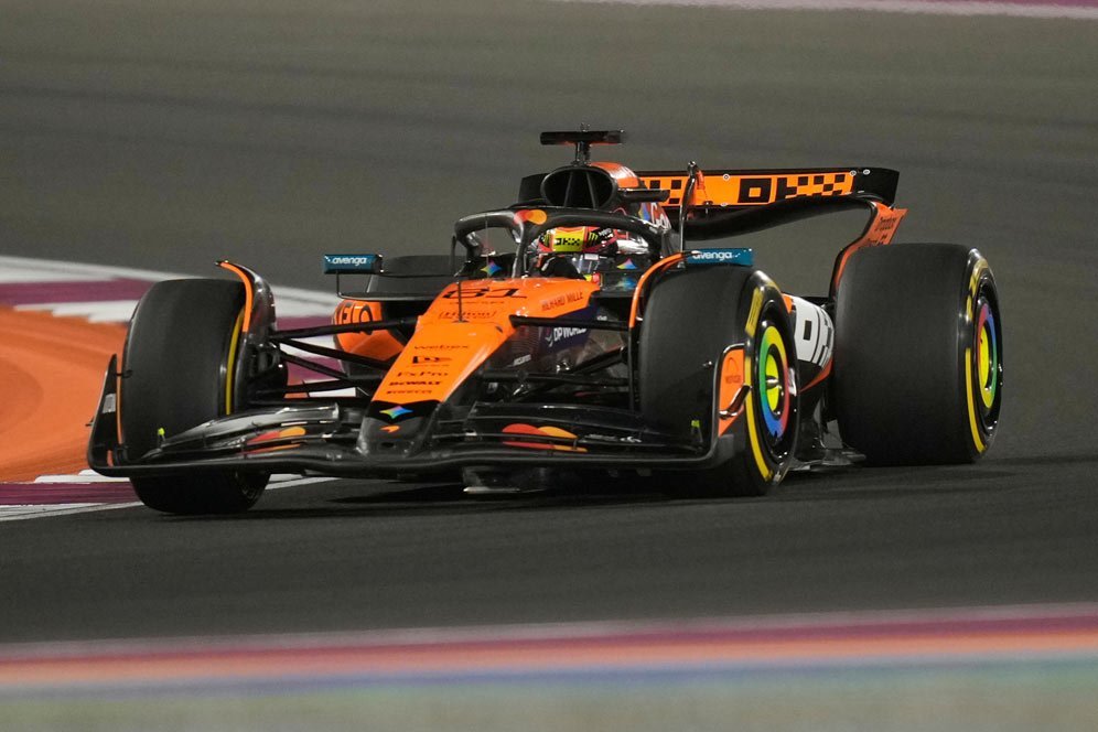 Hasil Sprint Race Formula 1 GP Qatar 2025: Oscar Piastri Menang Usai Kalahkan George Russell Hasil Sprint Race Formula 1 GP Qatar 2025: Oscar Piastri Menang Usai Kalahkan George Russell