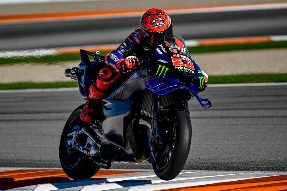 Mengapa Yamaha Ngebet Pindah ke Mesin V4 di MotoGP 2026? Ini Bedanya dengan Mesin Inline-4 Mengapa Yamaha Ngebet Pindah ke Mesin V4 di MotoGP 2026? Ini Bedanya dengan Mesin Inline-4