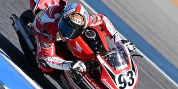 Sudah Kunci Gelar, Fadillah Arbi Aditama Akui Tanpa Beban Amankan Podium di Race 2 ARRC AP250 2025 Thailand Sudah Kunci Gelar, Fadillah Arbi Aditama Akui Tanpa Beban Amankan Podium di Race 2 ARRC AP250 2025 Thailand
