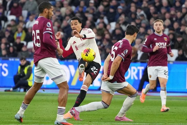 Pemain Pengganti Pemain Pengganti