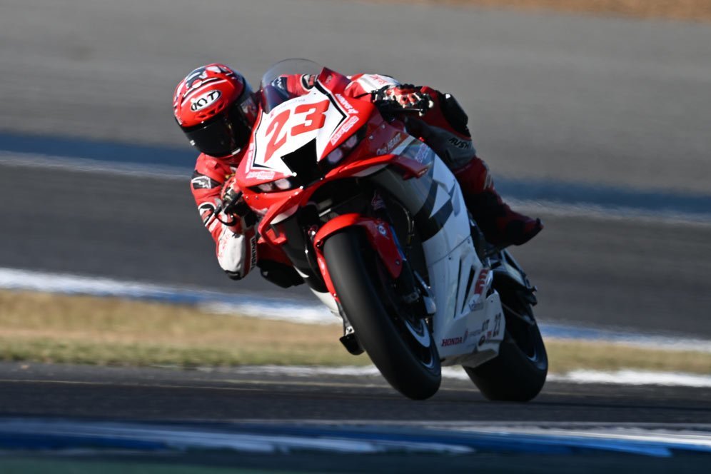 Hasil Race 2 ARRC ASB1000 Thailand 2025: Hafizh Syahrin dan Ducati Juara, Nakarin Atiratphuvapat Menang Hasil Race 2 ARRC ASB1000 Thailand 2025: Hafizh Syahrin dan Ducati Juara, Nakarin Atiratphuvapat Menang