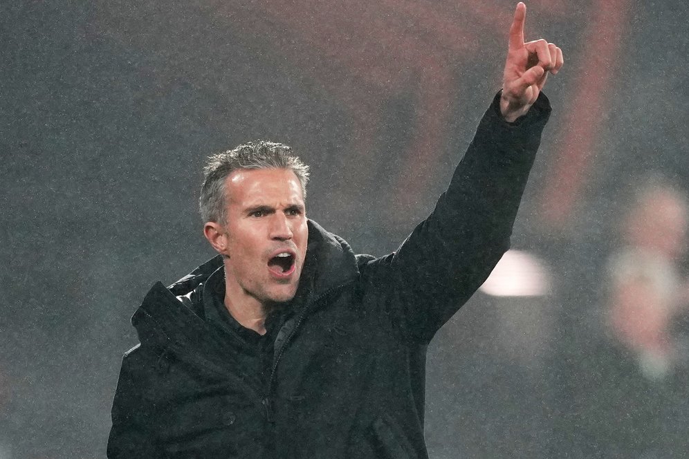 Tudingan Nepotisme pada Robin van Persie: Debut Eredivisie sang Anak Tuai Pujian dan Kontroversi