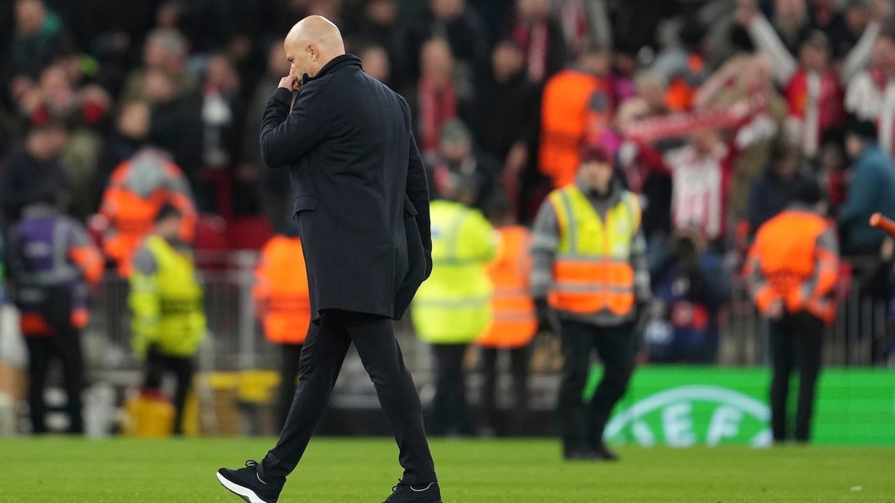 8 Hal yang Harus Dilakukan Arne Slot Agar Tidak Dipecat Liverpool: Jangan Lupa Berdoa!