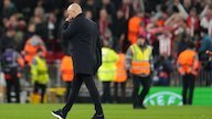 8 Hal yang Harus Dilakukan Arne Slot Agar Tidak Dipecat Liverpool: Jangan Lupa Berdoa!