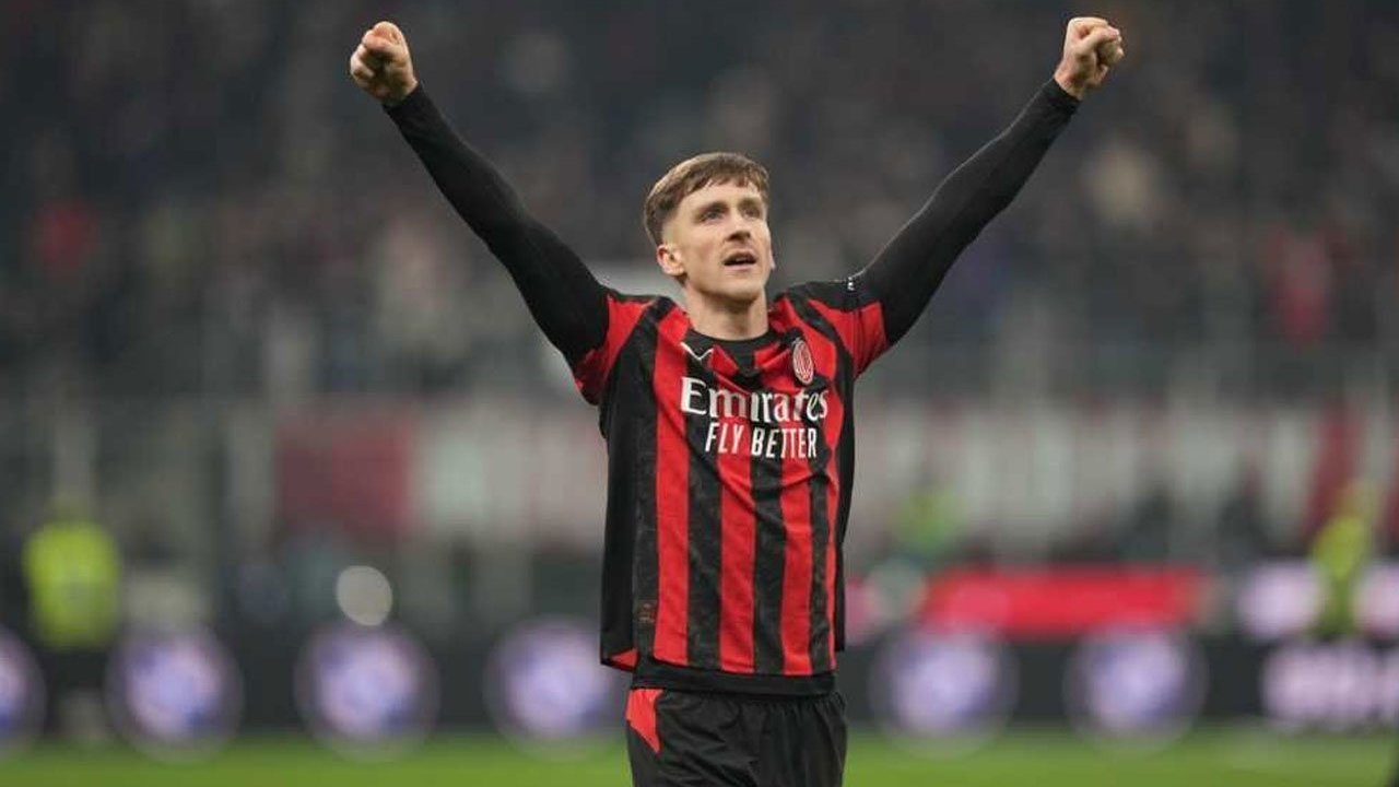 Alexis Saelemaekers Resmi Perpanjang Kontrak: AC Milan Amankan Pilar Fleksibel hingga 2031 Alexis Saelemaekers Resmi Perpanjang Kontrak: AC Milan Amankan Pilar Fleksibel hingga 2031