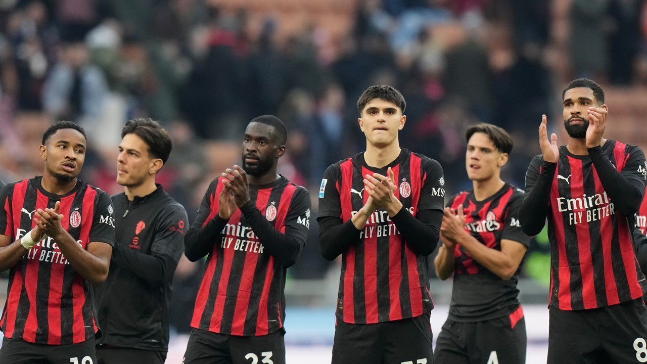 Hasil Imbang yang Bicara Banyak: 5 Pelajaran Penting AC Milan Usai Ditahan Sassuolo di San Siro Hasil Imbang yang Bicara Banyak: 5 Pelajaran Penting AC Milan Usai Ditahan Sassuolo di San Siro
