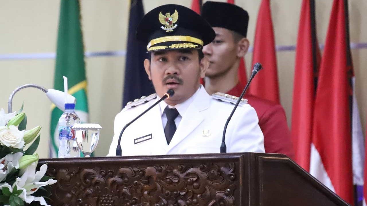 Jejak Kekayaan dan Karier Ade Kuswara: Bupati Bekasi Termuda yang Kini Terjerat OTT KPK