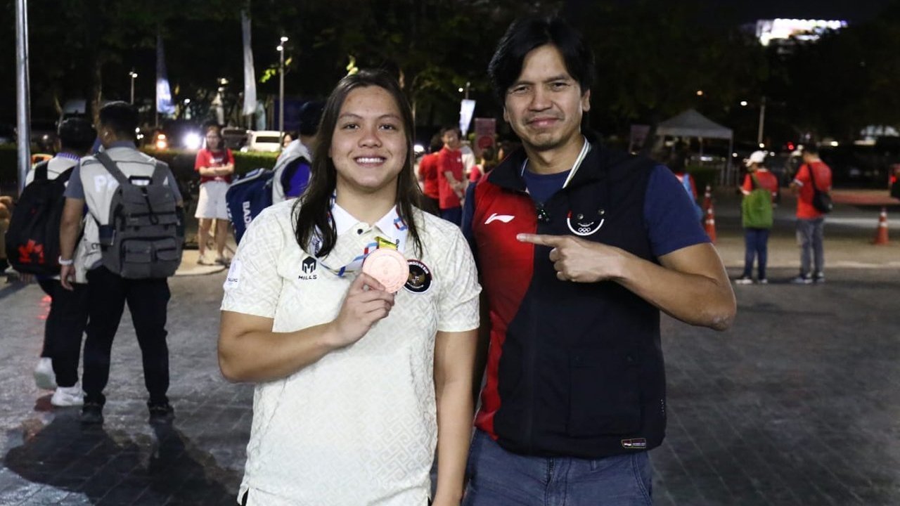 Renang SEA Games 2025: Adellia Sumbang Perunggu, Dua Rekor Nasional Dipecahkan Renang SEA Games 2025: Adellia Sumbang Perunggu, Dua Rekor Nasional Dipecahkan