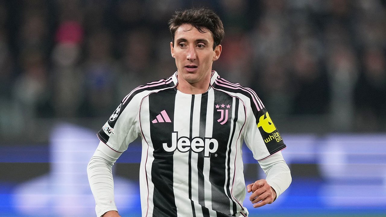 Berita Juventus: Andrea Cambiaso Main Jelek? Spalletti Pasang Badan dan Siapkan 'Terapi' Khusus