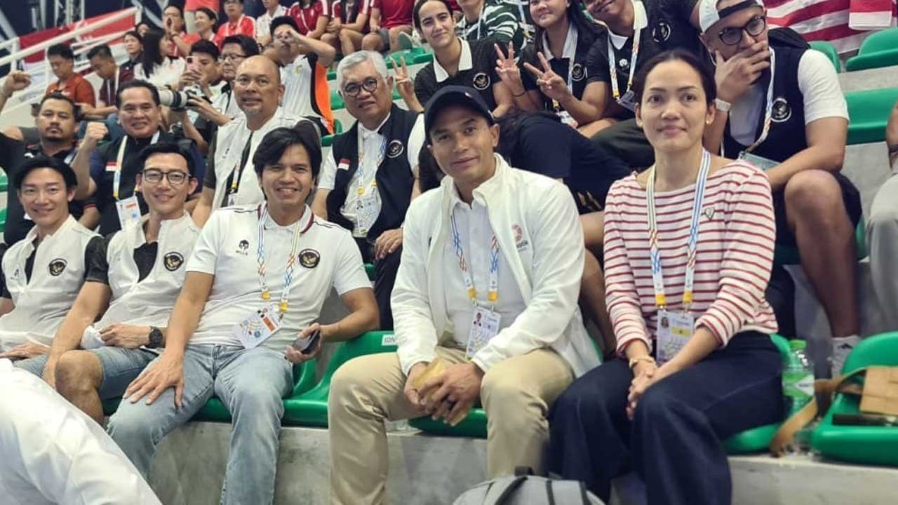 Anindya Bakrie Dampingi Langsung Aksi Atlet Renang Indonesia di SEA Games 2025, Semangat Penting dari Pinggir Kolam Anindya Bakrie Dampingi Langsung Aksi Atlet Renang Indonesia di SEA Games 2025, Semangat Penting dari Pinggir Kolam