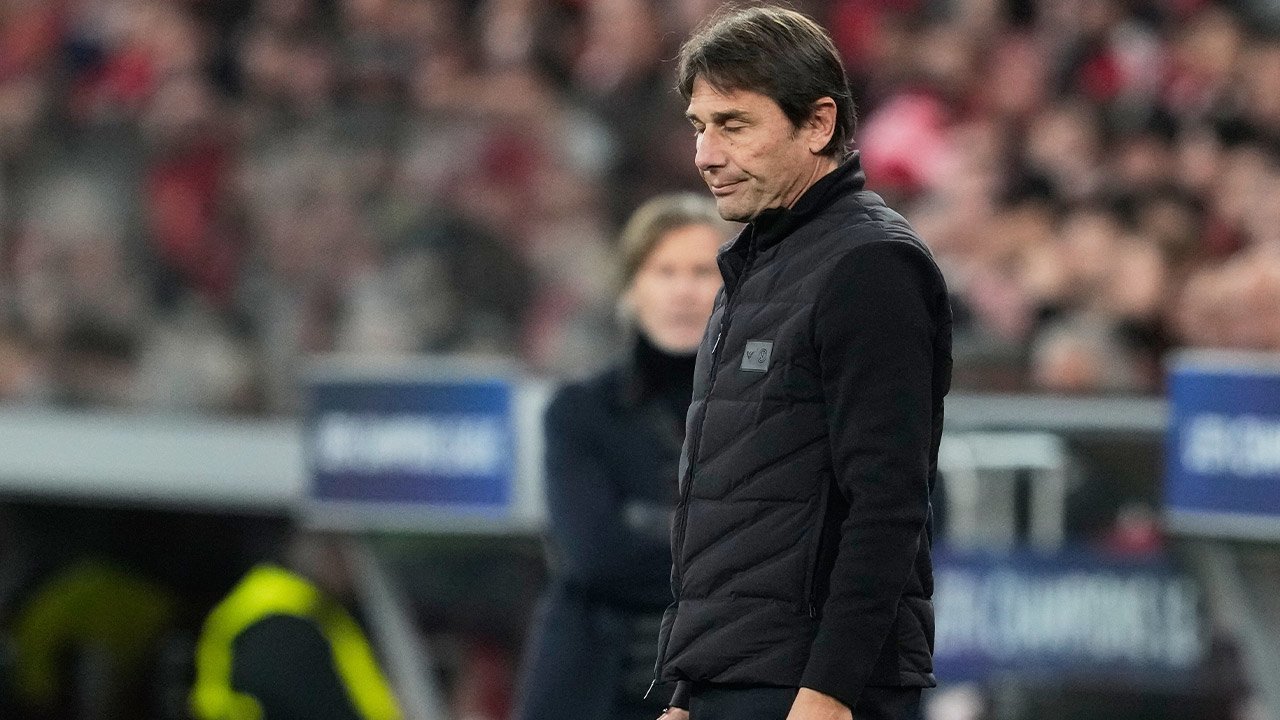 Napoli Hancur di Markas Benfica, Antonio Conte: Kami Kehabisan Bensin! Napoli Hancur di Markas Benfica, Antonio Conte: Kami Kehabisan Bensin!