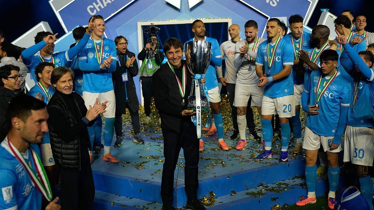 Napoli Juara Supercoppa Italiana, Pesan De Laurentiis: Jangan Ragukan Antonio Conte!