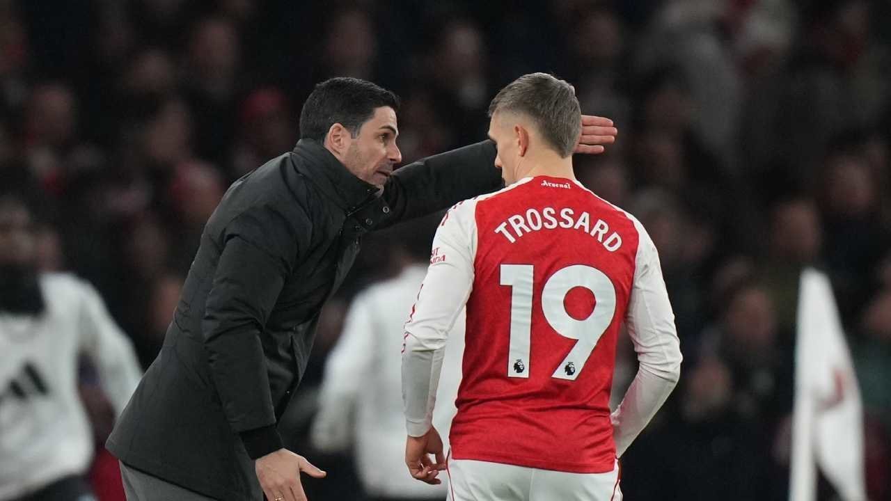 Penjelasan Kontroversi Gol Ketiga Arsenal Saat Menang Telak atas Aston Villa Penjelasan Kontroversi Gol Ketiga Arsenal Saat Menang Telak atas Aston Villa