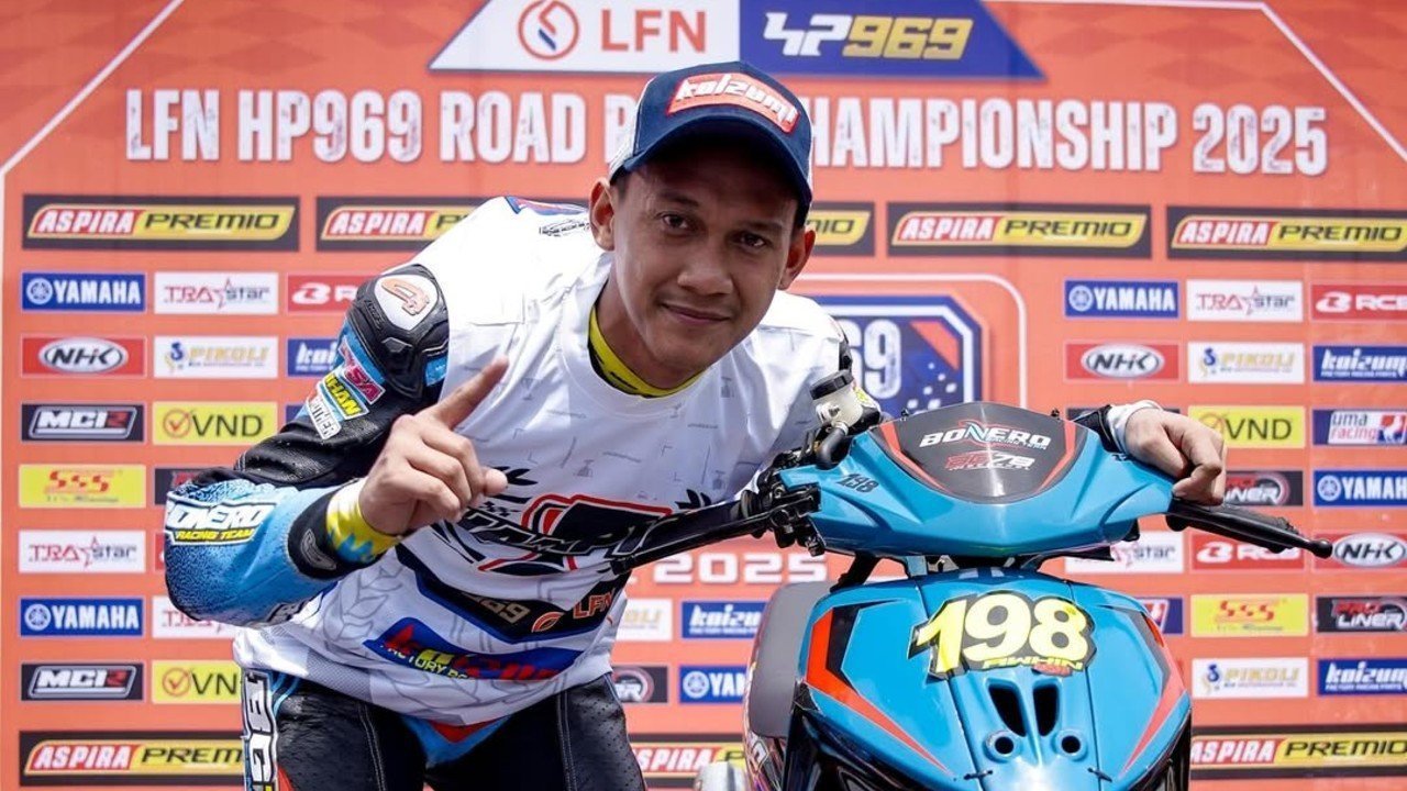 Motorsport Indonesia Berduka, Pembalap Awhin Sanjaya Meninggal Dunia dalam Kecelakaan di Balapan Sumatera Cup Prix Jambi Motorsport Indonesia Berduka, Pembalap Awhin Sanjaya Meninggal Dunia dalam Kecelakaan di Balapan Sumatera Cup Prix Jambi