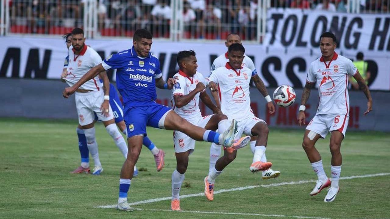 Hasil Malut United vs Persib: Kalah dan Dibobol Ciro Alves, Maung Bandung Gagal Geser Persija di Klasemen BRI Super League Hasil Malut United vs Persib: Kalah dan Dibobol Ciro Alves, Maung Bandung Gagal Geser Persija di Klasemen BRI Super League