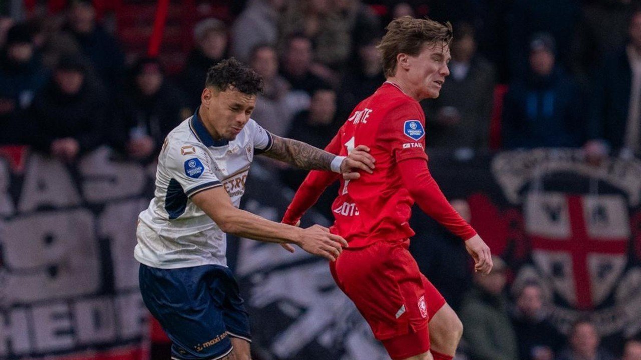 Hasil Twente vs Go Ahead Eagles 'Derby Timnas Indonesia': Mees Hilgers Absen, Tuan Rumah Bungkam Dean James dkk Hasil Twente vs Go Ahead Eagles 'Derby Timnas Indonesia': Mees Hilgers Absen, Tuan Rumah Bungkam Dean James dkk