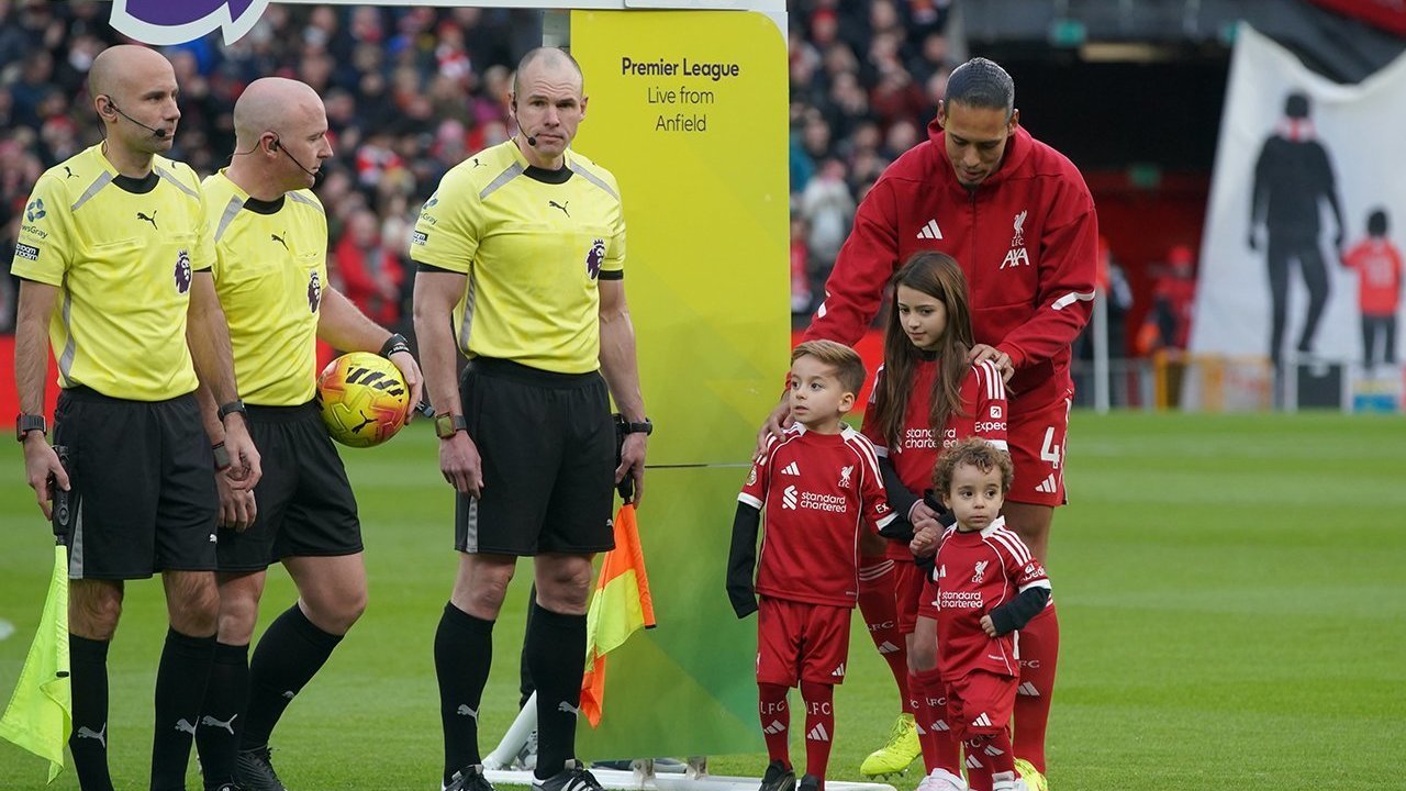 Tribute Emosional untuk Diogo Jota Warnai Laga Liverpool vs Wolves
