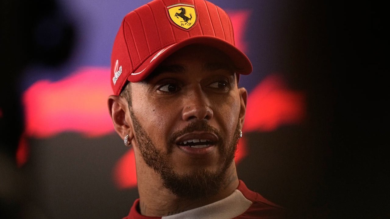 Dekati Klub 10 Pemenang Tertua Formula 1, Akankah Lewis Hamilton Menang Bareng Ferrari pada 2026?