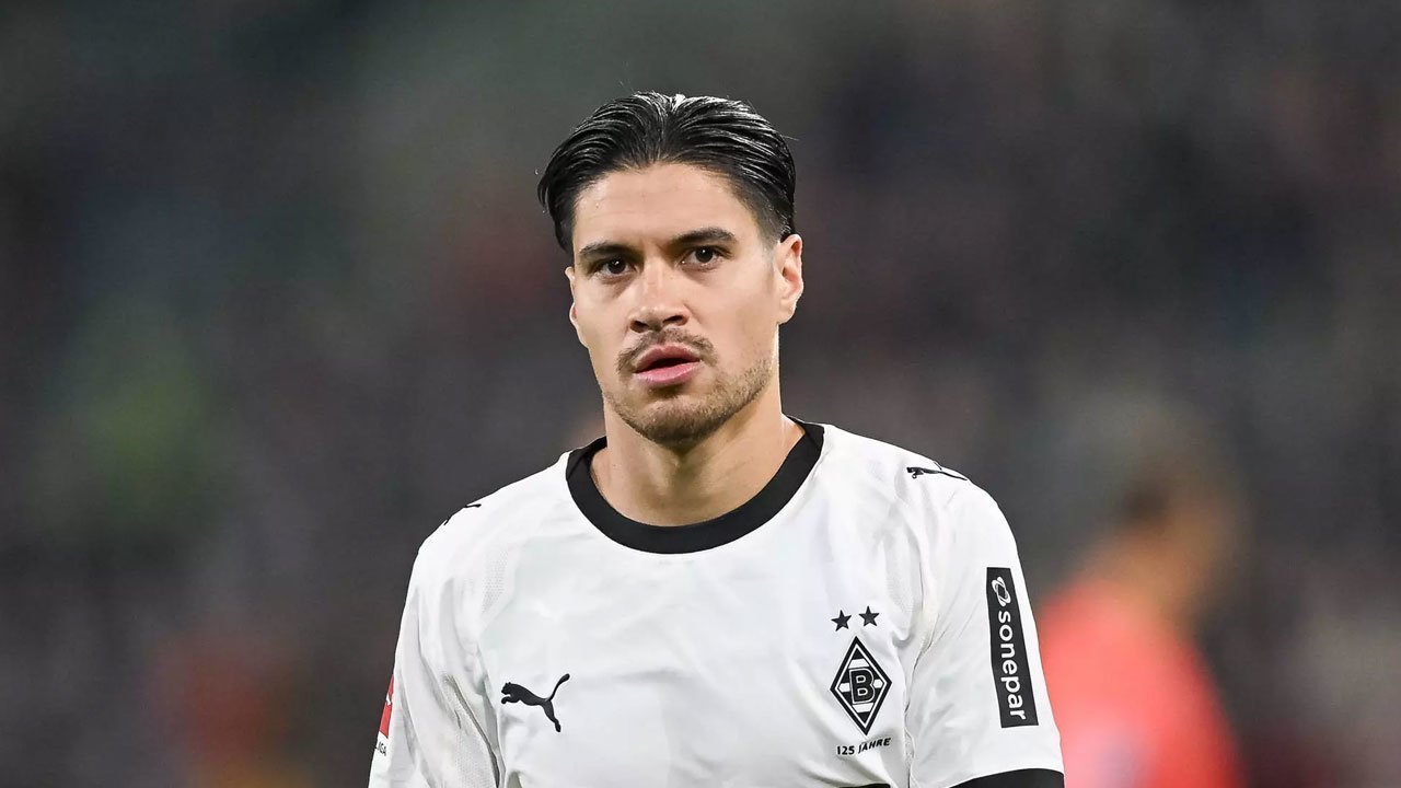 Kevin Diks Antusias Mainkan Derby Borussia Pertamanya: Siap Berikan Segalanya untuk Menang!