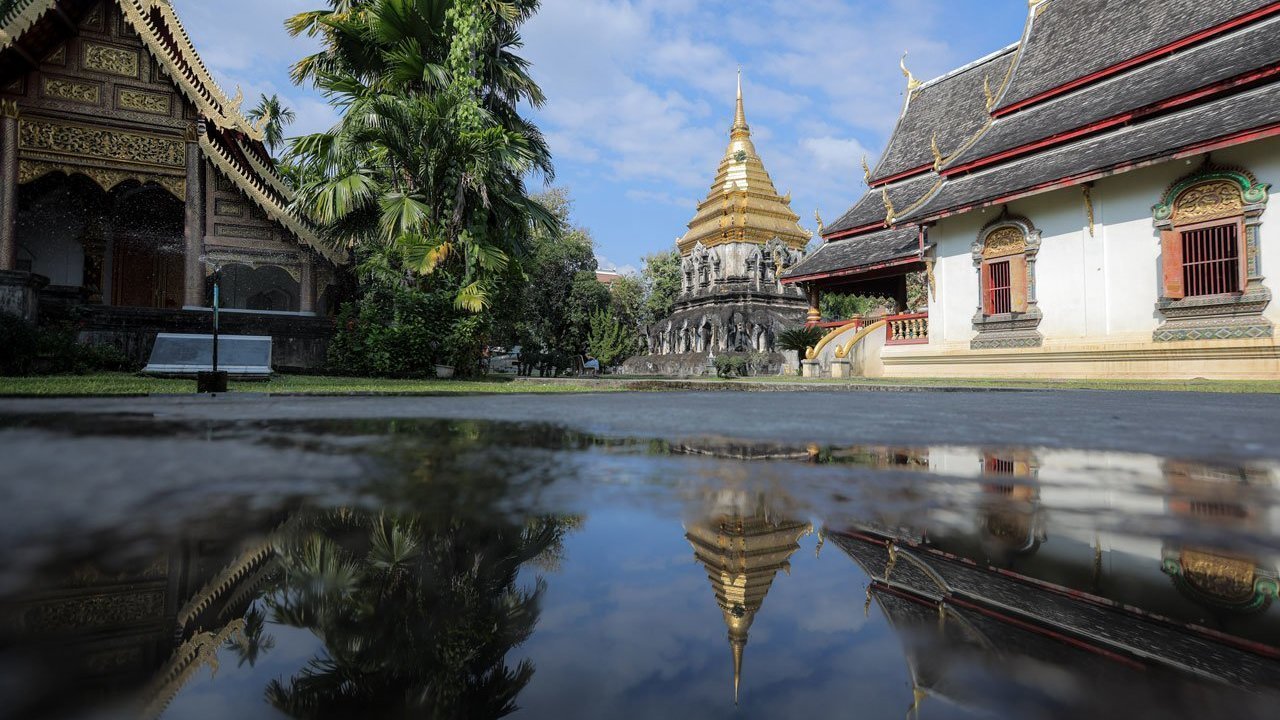 Galeri Foto: Berkunjung ke Kuil Tertua di Chiang Mai, Suasananya Tenang Banget Galeri Foto: Berkunjung ke Kuil Tertua di Chiang Mai, Suasananya Tenang Banget