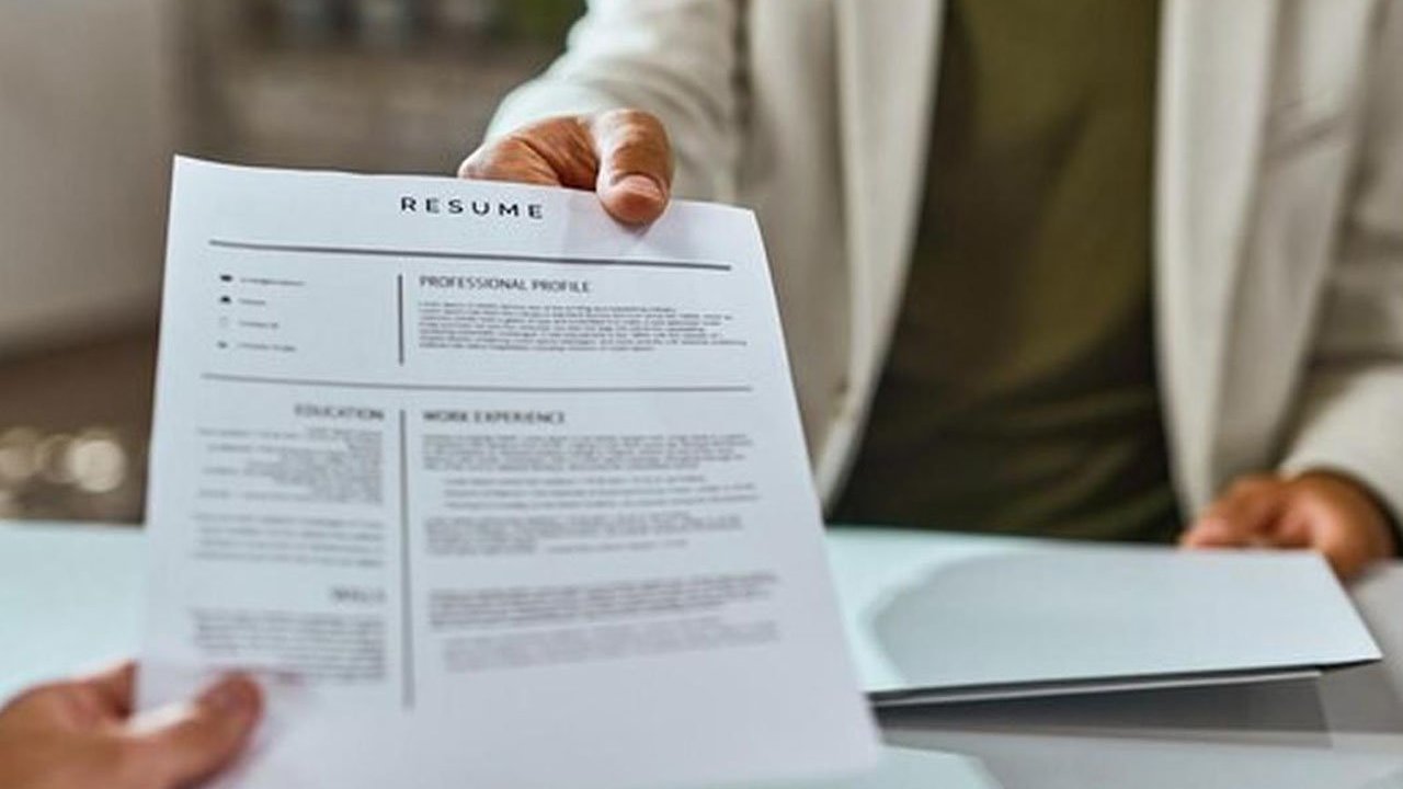 Lowongan Kerja Danone Indonesia: Buka Peluang Karier Bergengsi untuk Lulusan S1