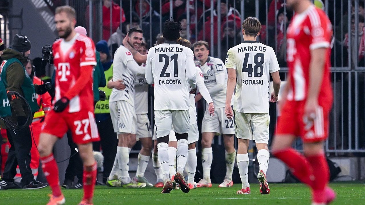 Nyaris Dipermalukan Juru Kunci! Penalti Harry Kane Selamatkan Bayern Munchen Nyaris Dipermalukan Juru Kunci! Penalti Harry Kane Selamatkan Bayern Munchen