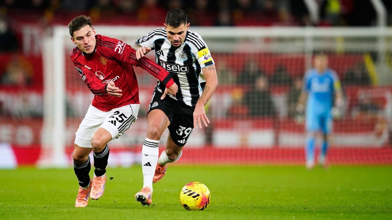 Bye MU! Gelandang Ini Segera Tinggalkan Old Trafford