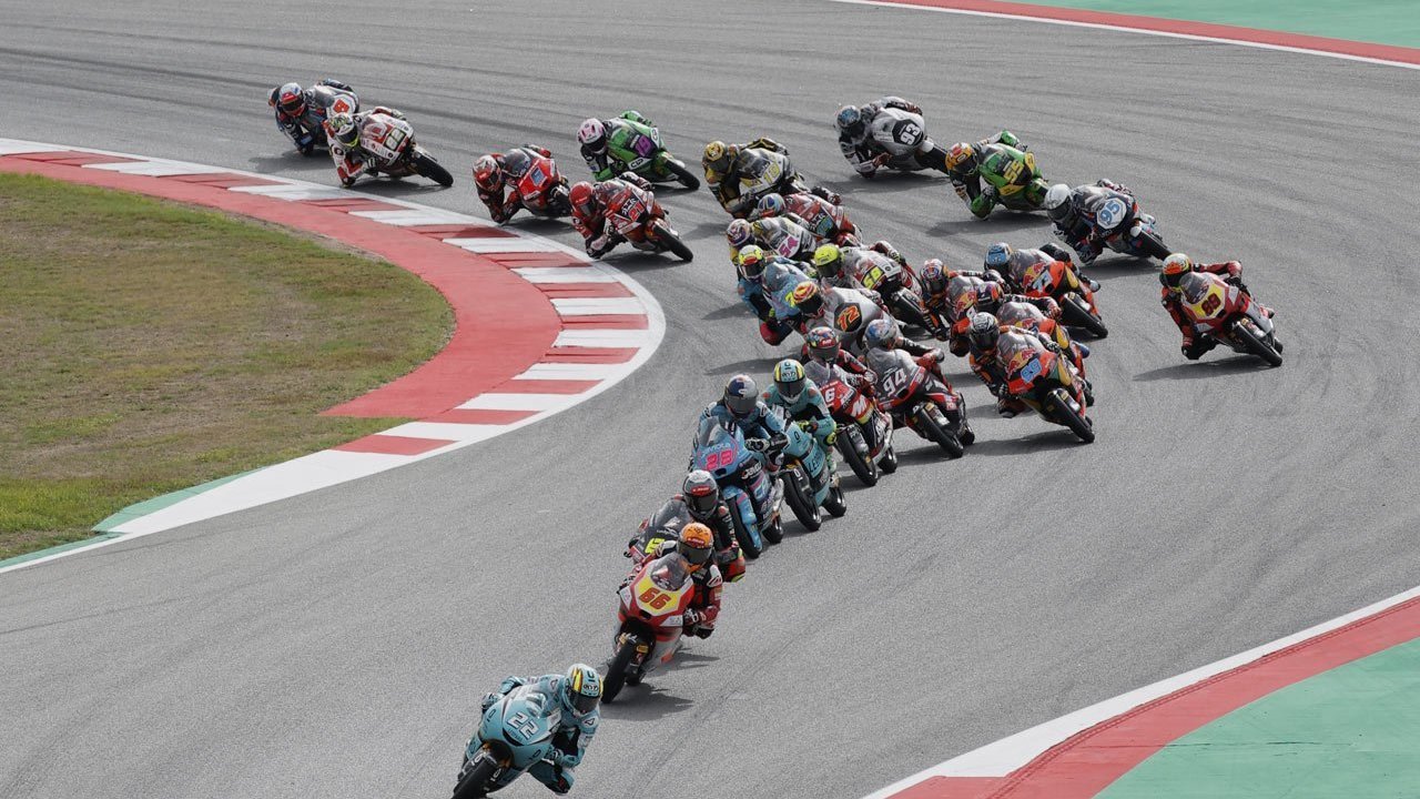 Ayah Marco Simoncelli Tuduh Liberty Media Bikin Kacau MotoGP dan Pandang Rendah Moto3 dan Moto2 Ayah Marco Simoncelli Tuduh Liberty Media Bikin Kacau MotoGP dan Pandang Rendah Moto3 dan Moto2