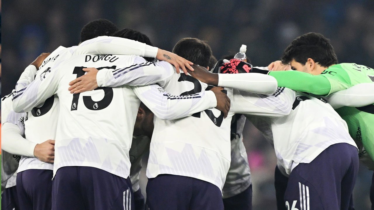 Rapor Pemain MU Saat Dikalahkan Aston Villa: Cunha Makin Tokcer, Ugarte Kagok, Yoro Kayaknya Perlu Dicadangkan!