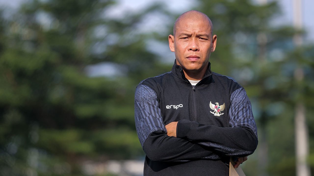 Nova Arianto Pertimbangkan 20 Pemain Diaspora untuk Membela Timnas Indonesia U-20, Ada Juga 'Titipan' Simon Tahamata Nova Arianto Pertimbangkan 20 Pemain Diaspora untuk Membela Timnas Indonesia U-20, Ada Juga 'Titipan' Simon Tahamata