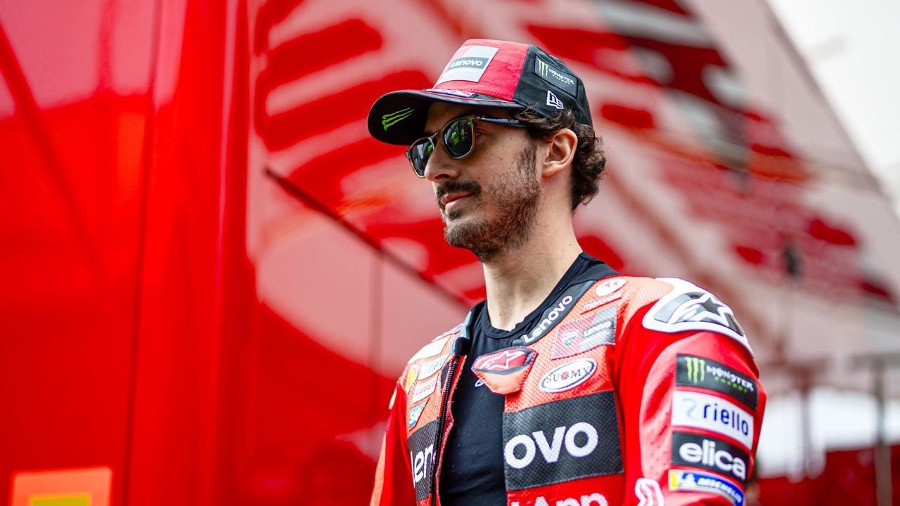 Aprilia Tanggapi Potensi Gaet Pecco Bagnaia di MotoGP 2027: Dia Harus Cari Kepercayaan Diri di Ducati