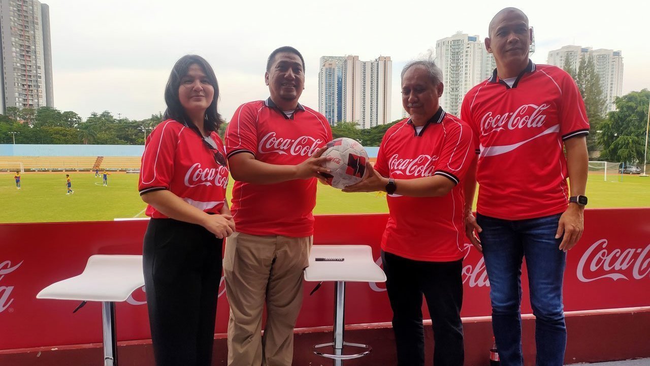 Ratu Tisha Dukung Festival Sepak Bola Rakyat, Gerbang Menuju Tur Trofi Piala Dunia 2026 di Indonesia Ratu Tisha Dukung Festival Sepak Bola Rakyat, Gerbang Menuju Tur Trofi Piala Dunia 2026 di Indonesia