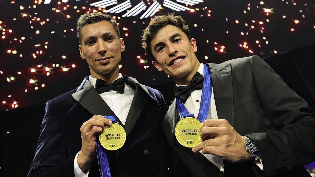 Toprak Razgatlioglu Sebut Marc Marquez Legenda Sejati MotoGP, Berharap Bisa Jadi Rival Sengit pada 2027 Toprak Razgatlioglu Sebut Marc Marquez Legenda Sejati MotoGP, Berharap Bisa Jadi Rival Sengit pada 2027