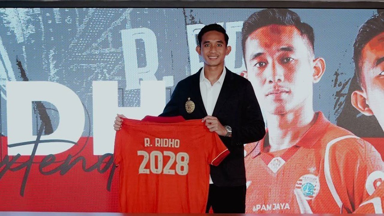 Malam Penentuan Tiba: Rizky Ridho Menanti Nasibnya di FIFA Puskas Award 2025 Malam Penentuan Tiba: Rizky Ridho Menanti Nasibnya di FIFA Puskas Award 2025