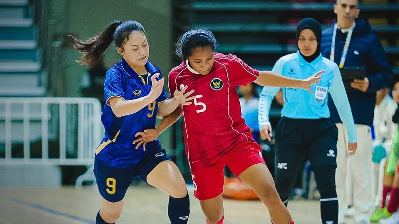 Luar Biasa! Taklukkan Tuan Rumah Thailand, Timnas Futsal Putri Indonesia Melaju ke Final SEA Games 2025 Luar Biasa! Taklukkan Tuan Rumah Thailand, Timnas Futsal Putri Indonesia Melaju ke Final SEA Games 2025