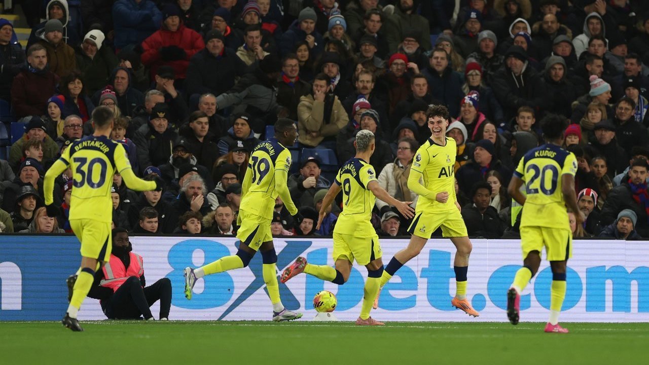 Rekap Hasil Liga Inggris Tadi Malam: 2 Laga, 3 Gol, Tottenham Menang Tipis