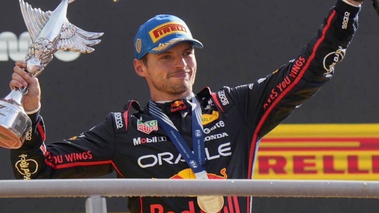 Kode Dapat Restu Daniel Ricciardo, Max Verstappen Resmi Putuskan Pakai Nomor 3 di Formula 1 2026 Kode Dapat Restu Daniel Ricciardo, Max Verstappen Resmi Putuskan Pakai Nomor 3 di Formula 1 2026