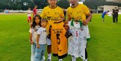 Laku Rp100 Juta! Ramdani Lestaluhu Rela Lepas Jersey Debut Timnas demi Korban Bencana Sumatra