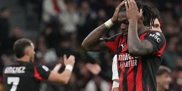 Napoli vs Milan: Leao Absen Latihan, Tipis Peluang Tampil di Semifinal Supercoppa