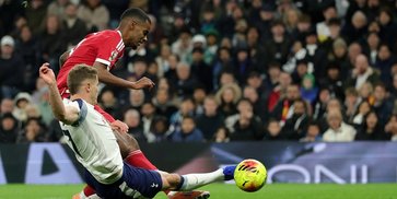 Liverpool Bungkam Tottenham, Tapi The Reds Dihantui Kabar Soal Alexander Isak