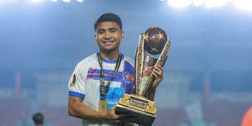 Komentar Terbaru Asnawi Mangkualam: Ruang Ganti Timnas Indonesia Aman, Protect Our Team! Komentar Terbaru Asnawi Mangkualam: Ruang Ganti Timnas Indonesia Aman, Protect Our Team!