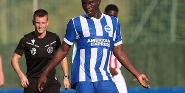 Kabar Buruk MU! Brighton Batal Jual Carlos Baleba di Tahun 2026?