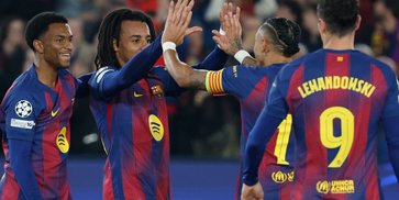 Hansi Flick akui Barcelona Susah Payah Bekuk Eintracht Frankfurt