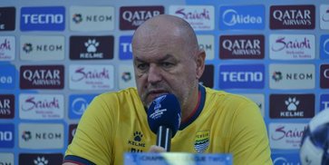 Bojan Hodak Kirim Peringatan Jelang Persib vs Bangkok United: Pertemuan 2 Tim Terbaik di Grup G AFC Champions League Two Bojan Hodak Kirim Peringatan Jelang Persib vs Bangkok United: Pertemuan 2 Tim Terbaik di Grup G AFC Champions League Two