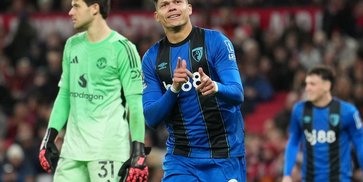 Ditahan Imbang Bournemouth, Lini Pertahanan MU Memang Bikin Geregetan! Ditahan Imbang Bournemouth, Lini Pertahanan MU Memang Bikin Geregetan!