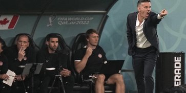 Panas! Media Honduras Kabarkan John Herdman Tolak Jamaika Demi Jadi Pelatih Timnas Indonesia Panas! Media Honduras Kabarkan John Herdman Tolak Jamaika Demi Jadi Pelatih Timnas Indonesia