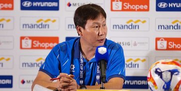 Masterclass Kim Sang-sik: Pelatih Korea yang Bawa Vietnam jadi Raja di ASEAN, 3 Gelar Hanya Dalam 1,5 Tahun! Masterclass Kim Sang-sik: Pelatih Korea yang Bawa Vietnam jadi Raja di ASEAN, 3 Gelar Hanya Dalam 1,5 Tahun!