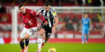 Bye MU! Gelandang Ini Segera Tinggalkan Old Trafford