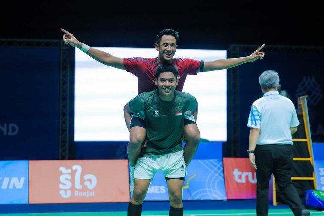 Dominasi Alwi Farhan di Gim Penentuan Alwi Farhan dan Moh Zaki Ubaidillah saling berhadapan final tunggal putra SEA Games 2025 (c) Bagaskara Lazuardi